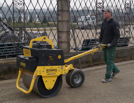 Walec jednobębnowy BOMAG BW 71 E-2 - 16 kN