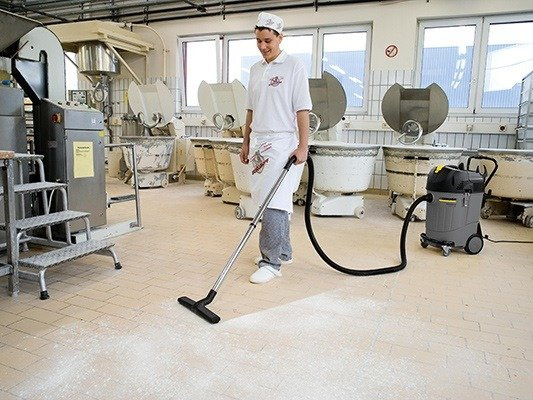 Odkurzacz wielofunkcyjny KARCHER NT 70/3 1.667-270.0 