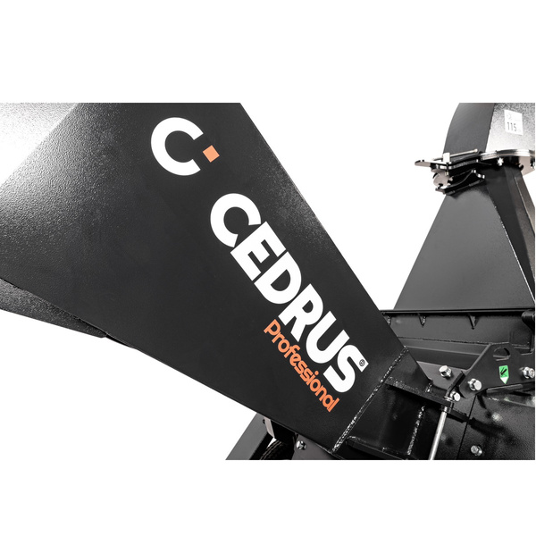 Rozdrabniacz rębak na przyczepie Jonco Cedrus R13A/A z homologacją