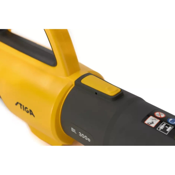  Dmuchawa akumulatorowa  STIGA BL 300e zestaw