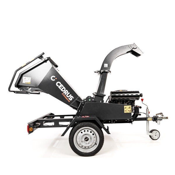 Rozdrabniacz rębak na przyczepie Jonco Cedrus R13A/A z homologacją
