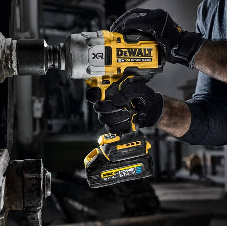 Klucz udarowy DeWalt 18V DCF964N-XJ, bez akumulatora, bez walizki