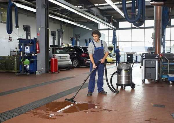 Odkurzacz wielofunkcyjny KARCHER NT 70/2 ME 1.667-275.0 + DOSTAWA GRATIS