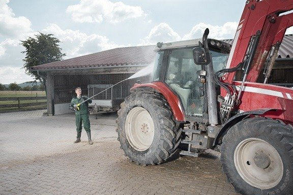 Myjka ciśnieniowa KARCHER HDS-E 8/16-4 M 12 KW 1.030-900.0 DOSTĘPNY OD RĘKI