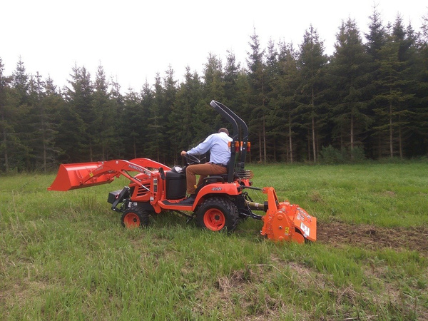 Ciągnik Kubota BX231 