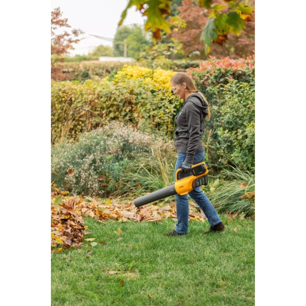  Dmuchawa akumulatorowa  STIGA BL 300e zestaw