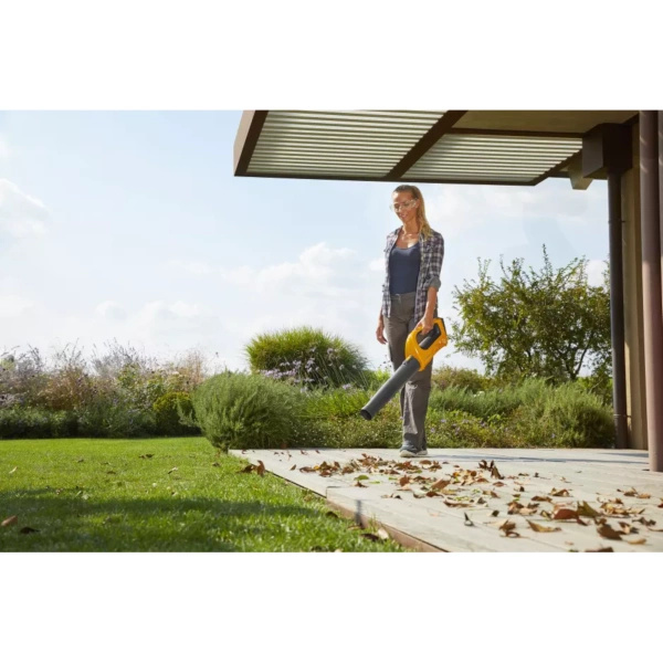  Dmuchawa akumulatorowa  STIGA BL 100e zestaw