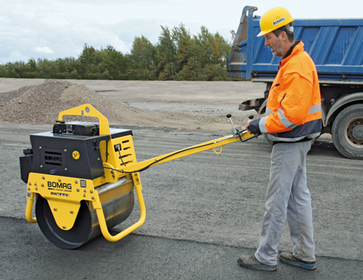 Walec jednobębnowy BOMAG BW 71 E-2 - 16 kN