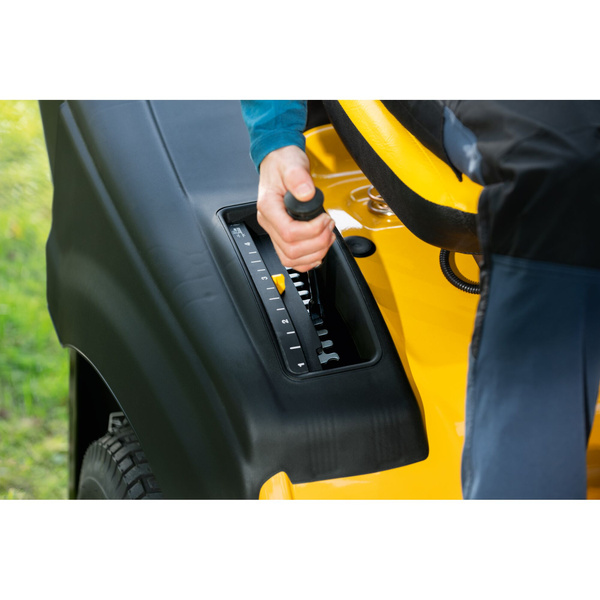 Kosiarka Traktorek ogrodowy CUB CADET XT2 QR106 + olej + dostawa gratis!